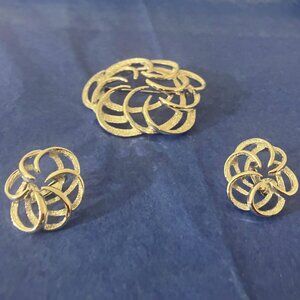 Sarah Coventry Silver Tone Brooch & Earring Set